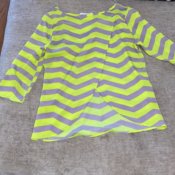 Blouse - Picture 2 of 2